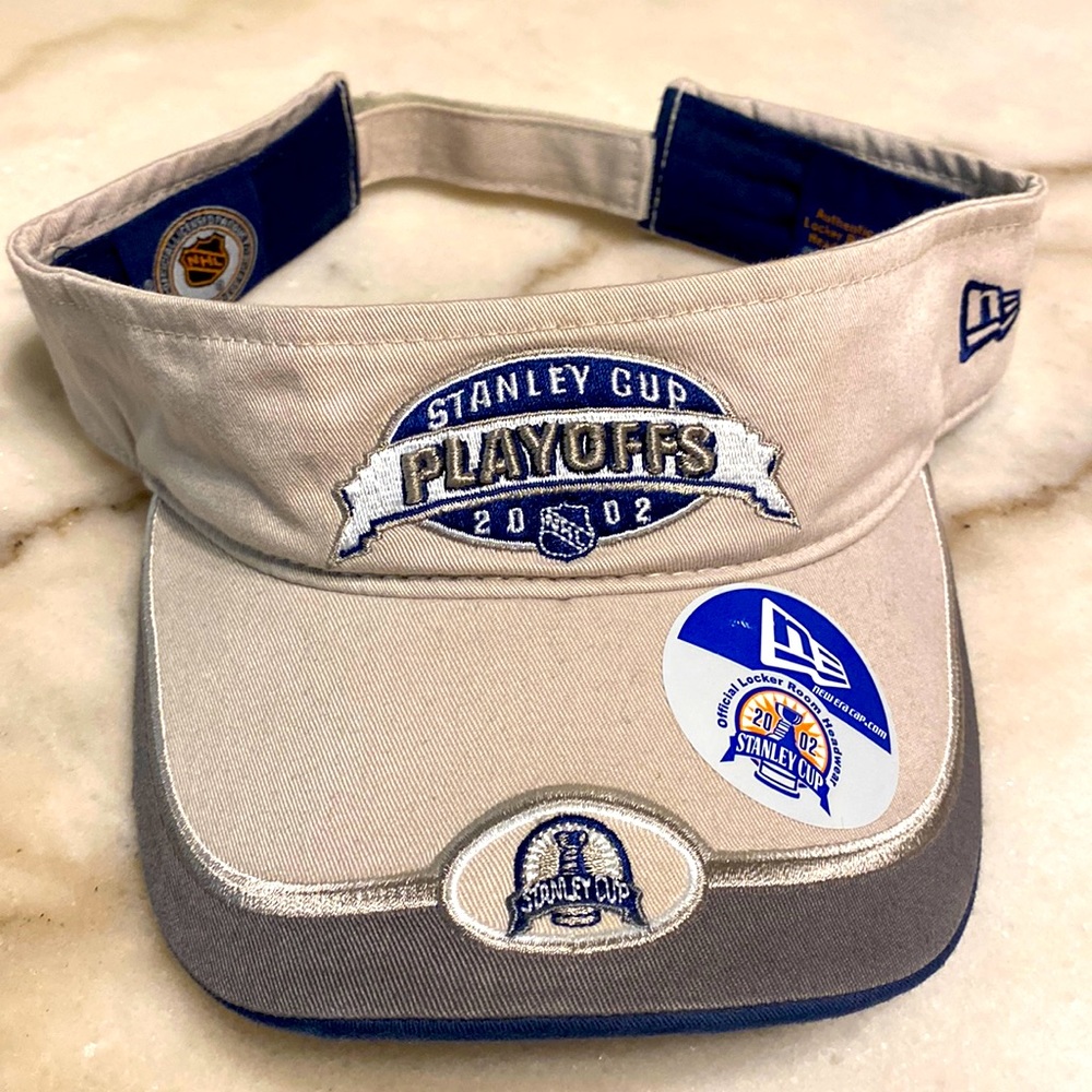 NWT Vintage New Era 2002 Colorado Avalanche Hockey Stanley Cup Playoff Visor Hat